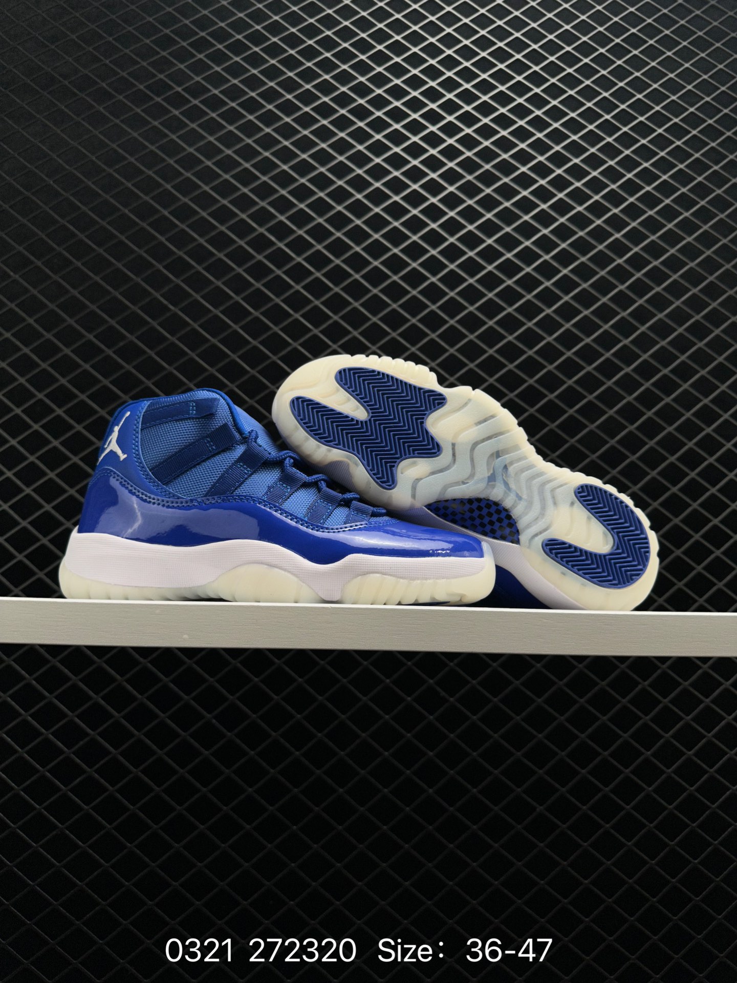 Nike Air Jordan 11 Retro Low LE